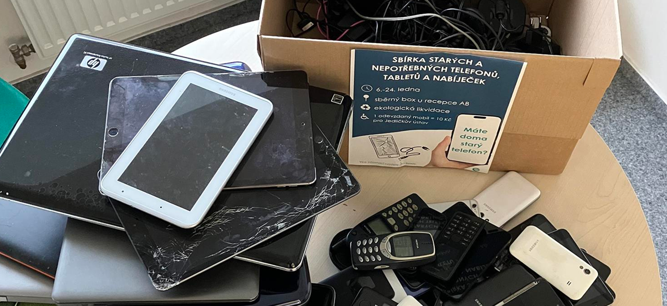 vyřazené tablety a mobily